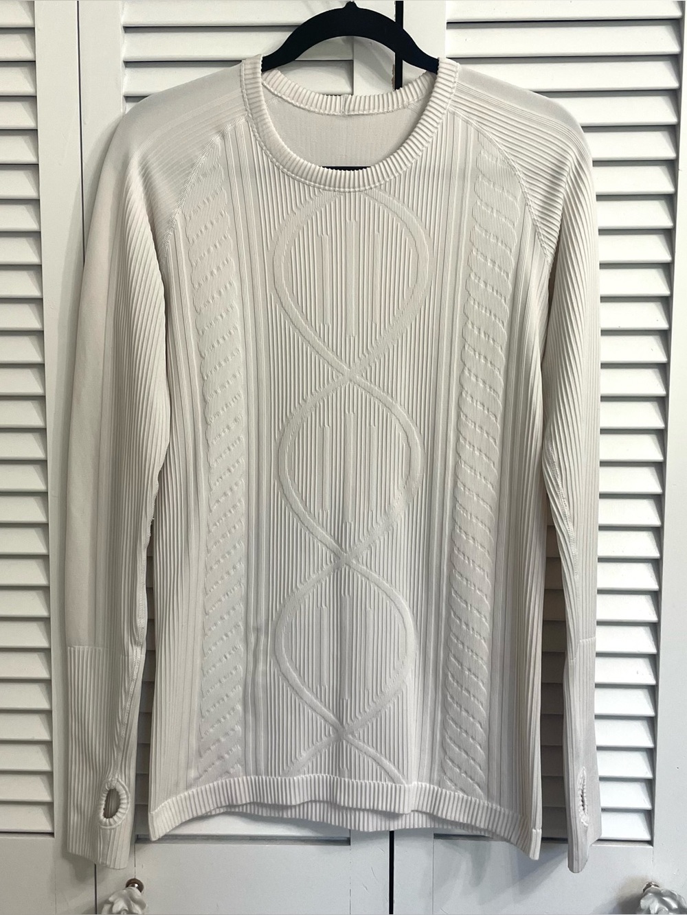 Lululemon Rest Less Shirt Womens Sz 6 White Long Sleeve Texture Thumbholes